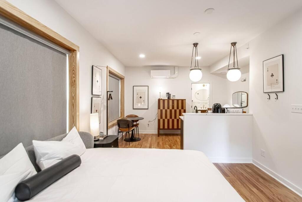 Steps To Bathhouses, Historic Studio, King Bed, Room # 101 Hot Springs Exterior photo